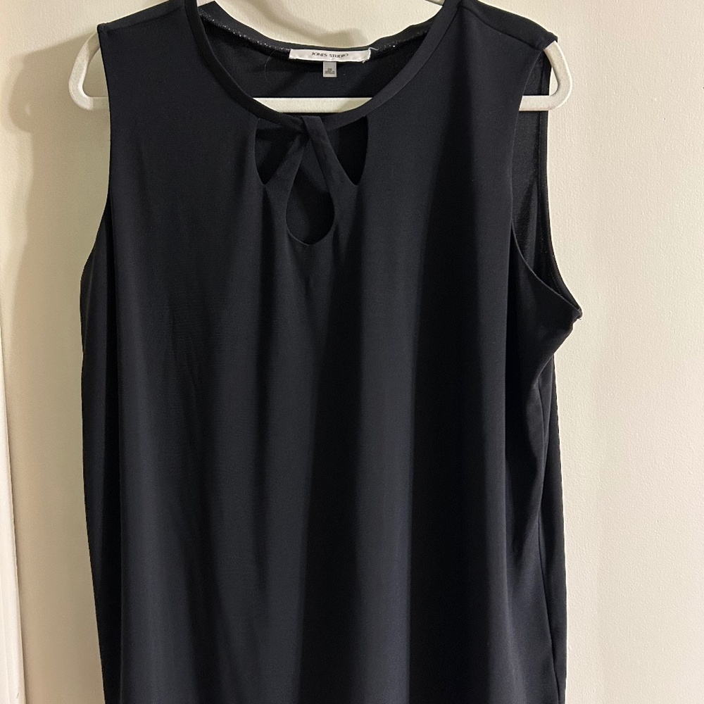 Jones Studio sleeveless top